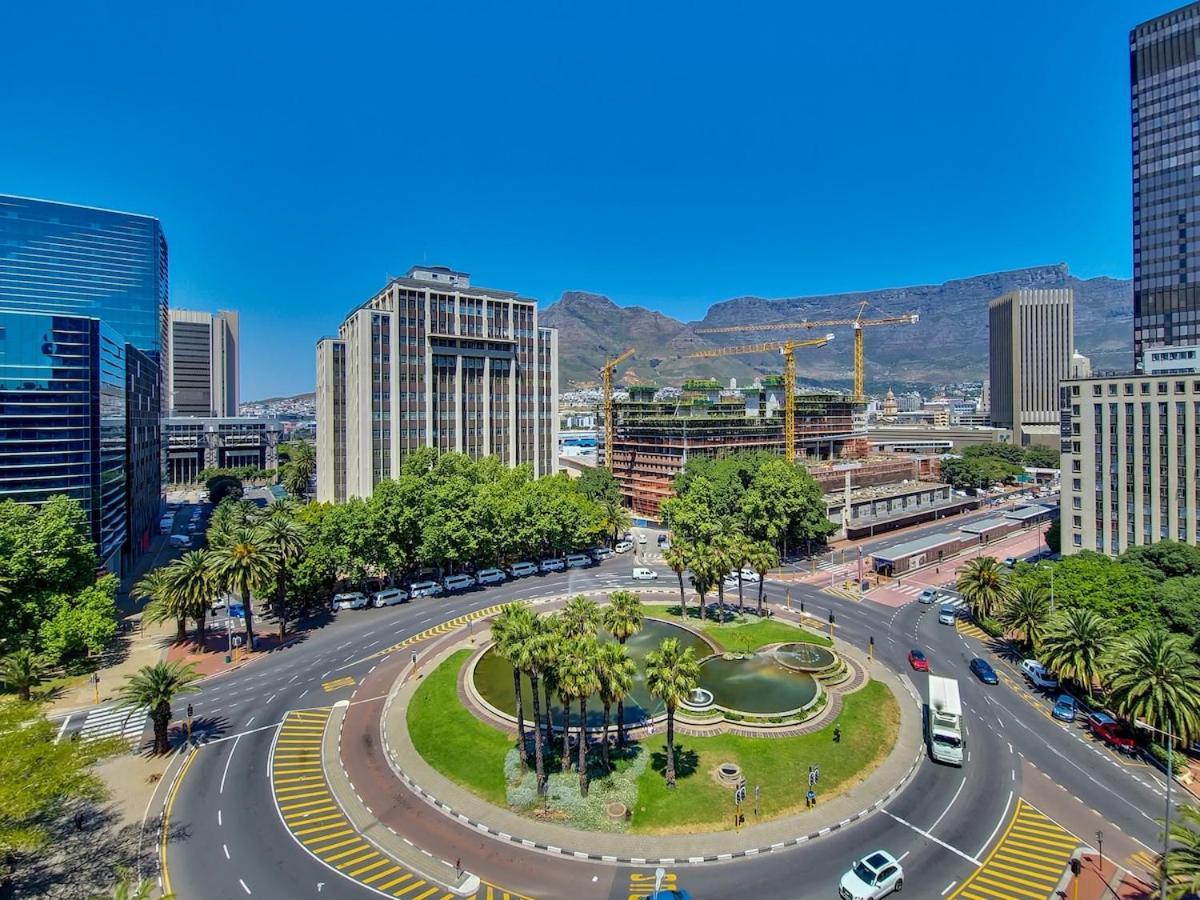 Duke 1 Bedroom With Mountain Views Rooftop Pool Apartment *