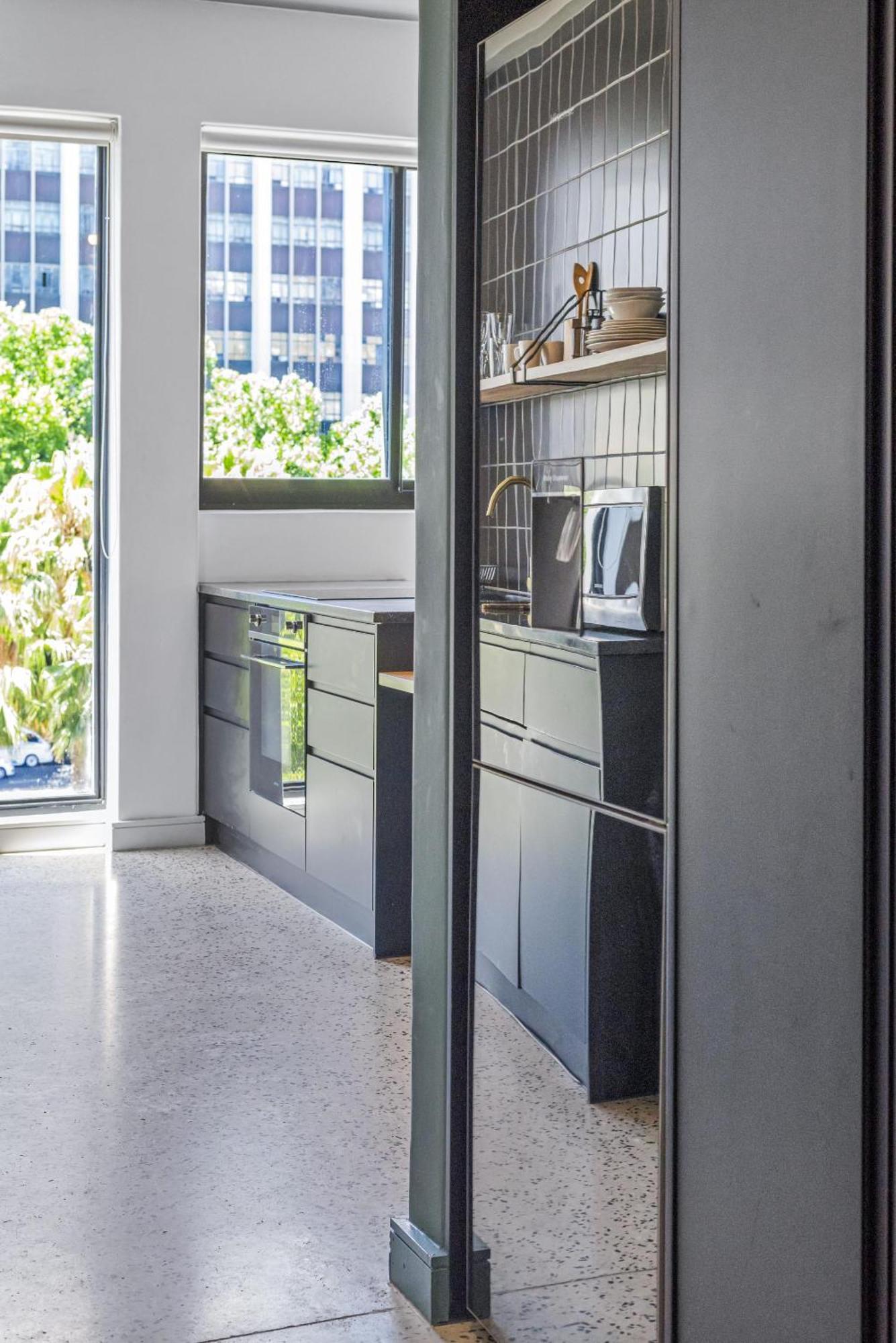 Duke 1 Bedroom With Mountain Views Rooftop Pool * Cape Town